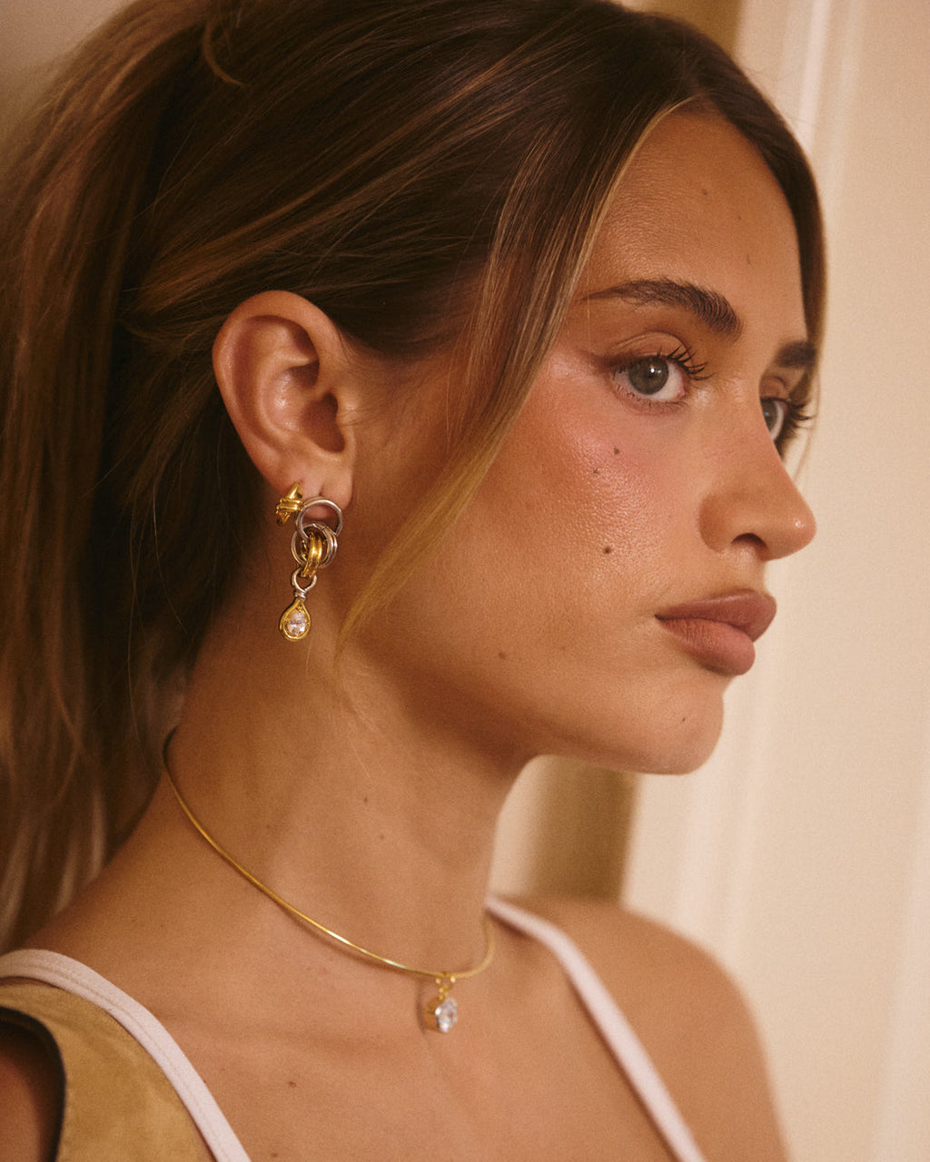 The Georgia Stone Twisted Studs- Gold