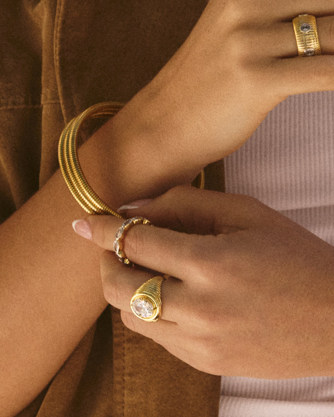 The Palais Eternity Ring- Gold