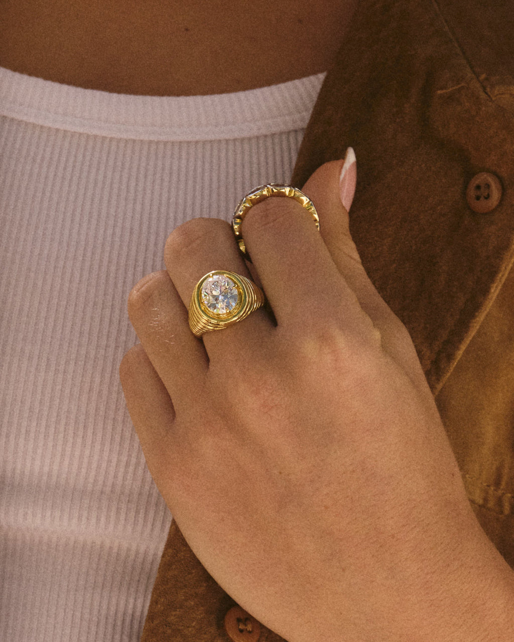 The Reve Ridged Signet Ring- Gold
