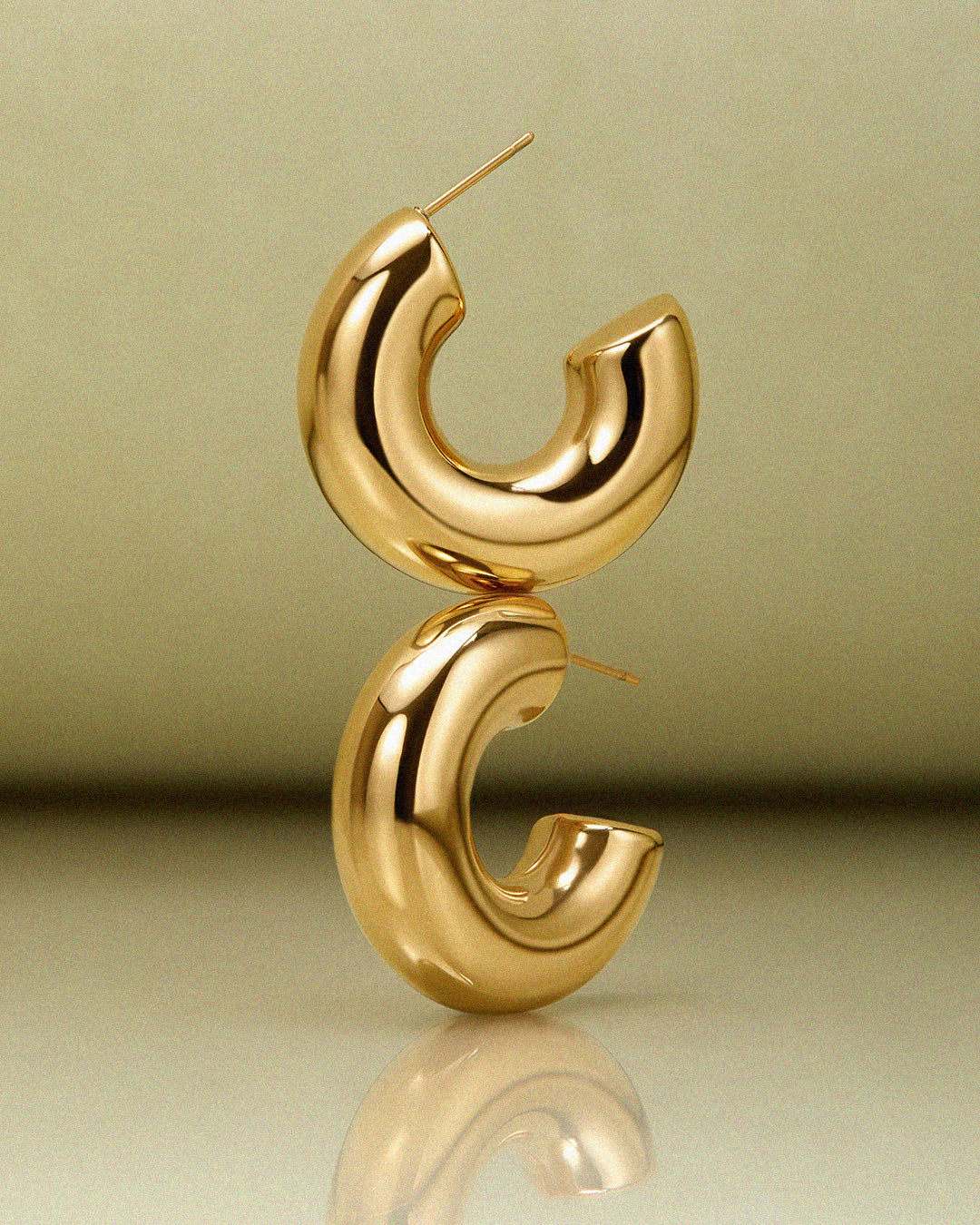 Noemi Hoops- Gold